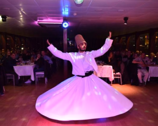 Arash Ship Dinner Cruise — Persian Night Show on Istanbul's Bosphorus